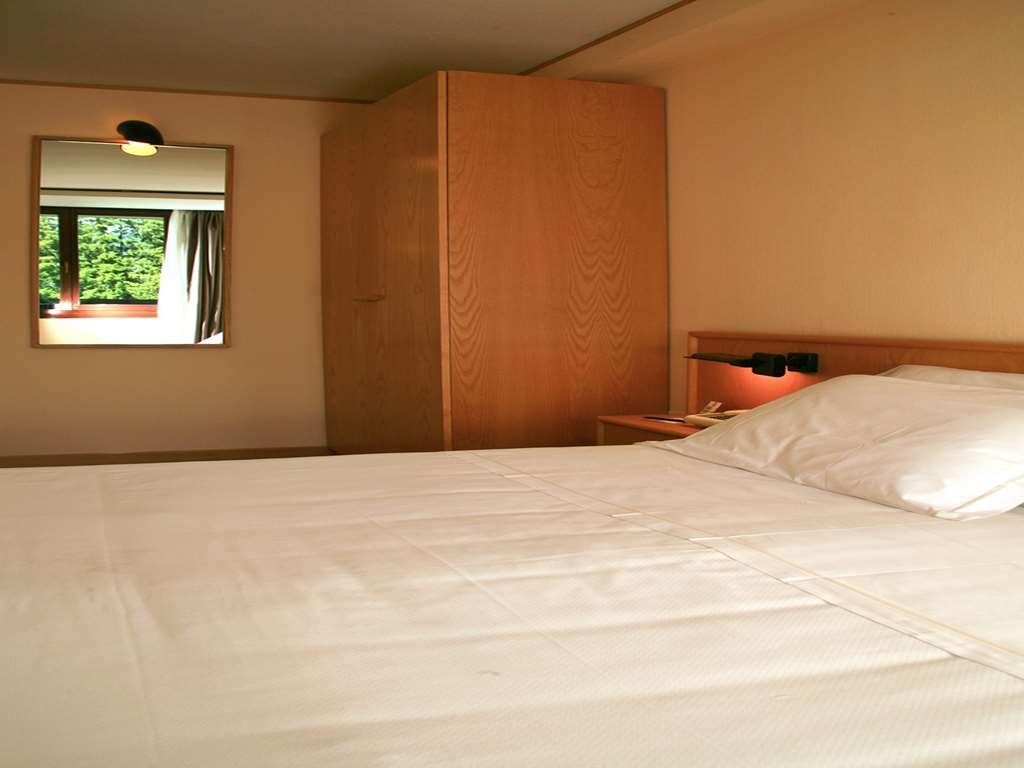 Hotel Les Jumeaux קורמאיור חדר תמונה