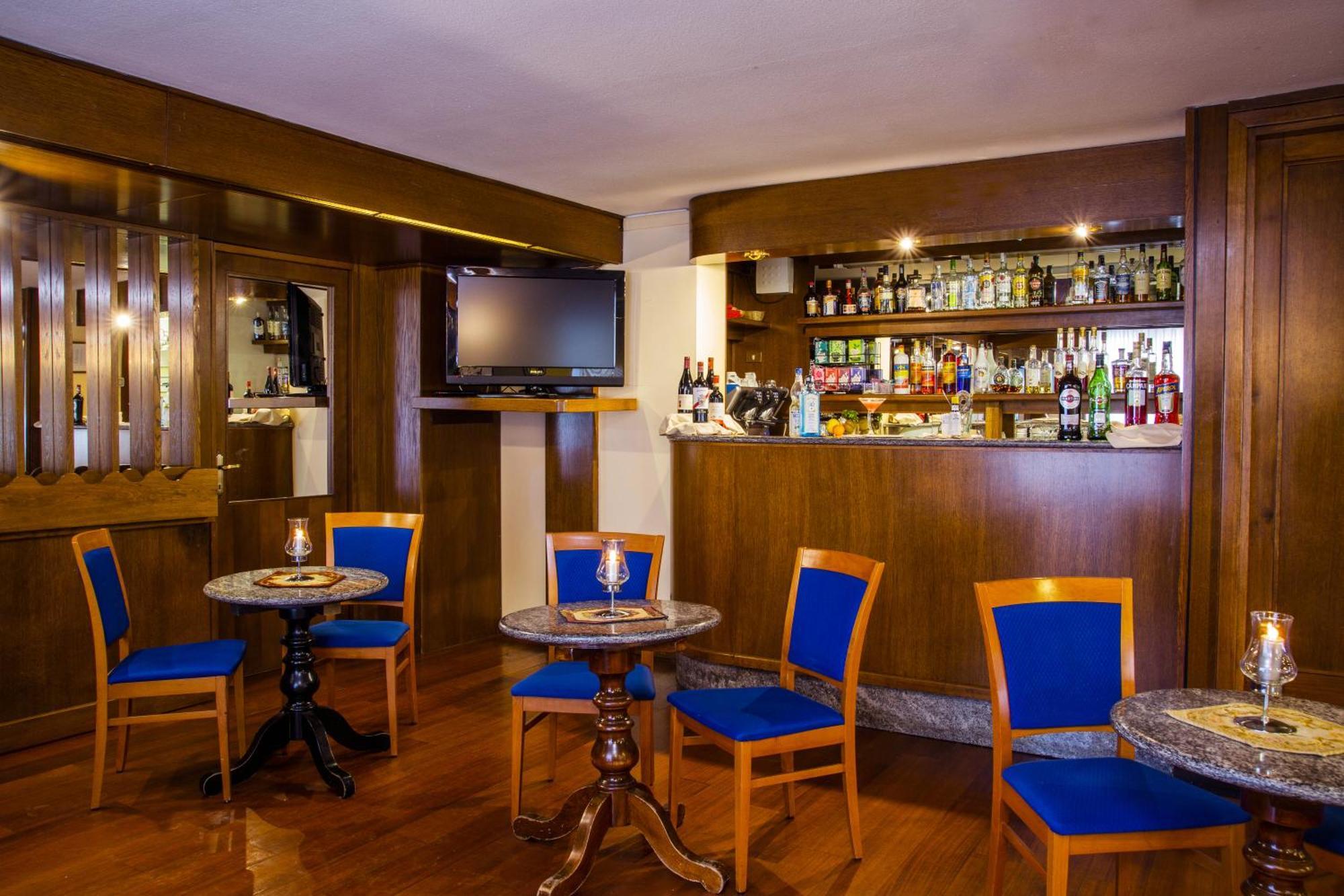 Hotel Les Jumeaux קורמאיור מראה חיצוני תמונה