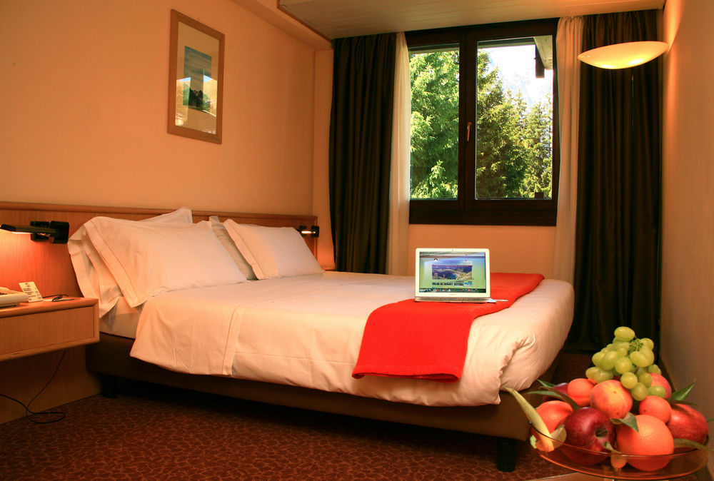 Hotel Les Jumeaux קורמאיור מראה חיצוני תמונה